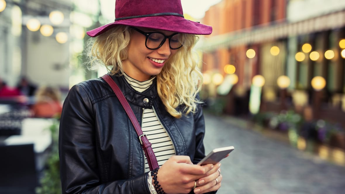 3 Texts That Melt a Scorpio Man’s Heart
